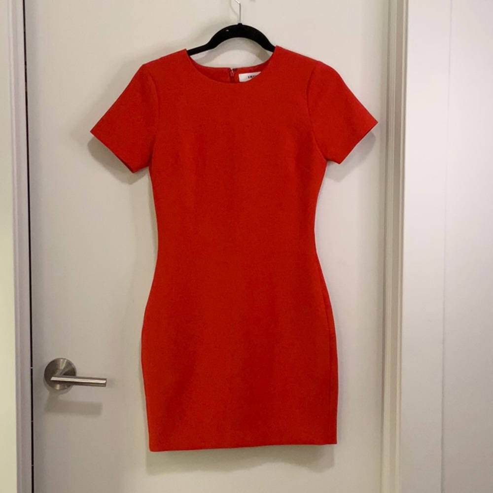 Likely NYC Manhattan dress size 4 RED
